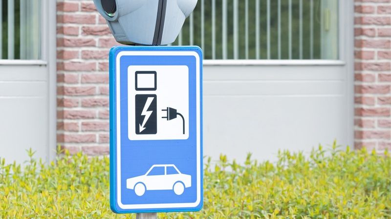 Subsidiepot elektrische auto voor 2022 is leeg  