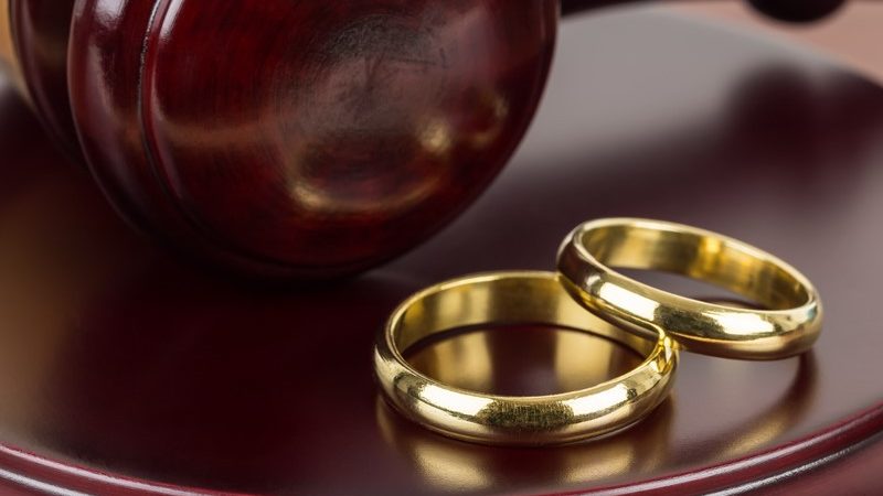 Schenking bij aangaan huwelijkse voorwaarden?  