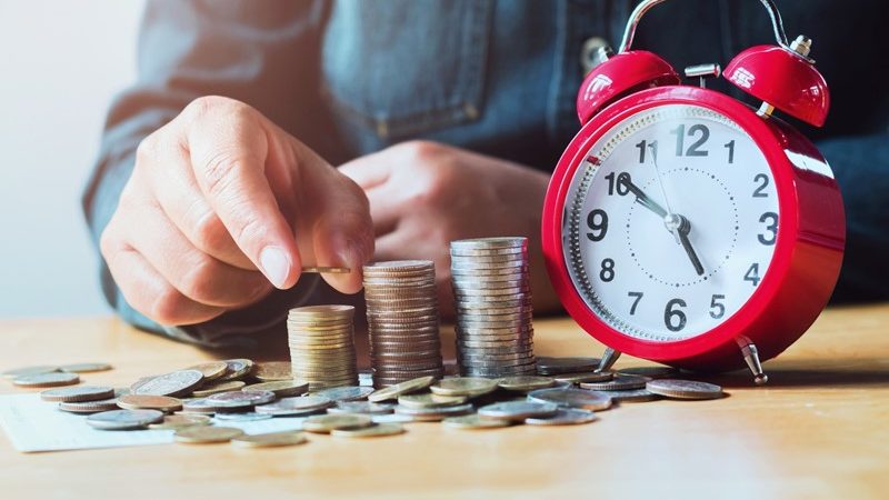 Verplichte aanwezigheid voor aanvang dienst is betaalde werktijd  