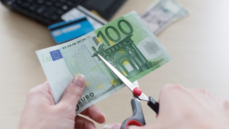 Afwaardering regresvordering dga niet ten laste van inkomen  
