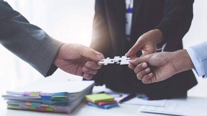 Wanneer kunnen fiscale partners de onderlinge verdeling van inkomsten bepalen of herzien bij navordering?  